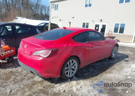 2016 Hyundai Genesis 3.8 Base z USA, uszkodzony, nr VIN KMHHT6KJ9GU133485